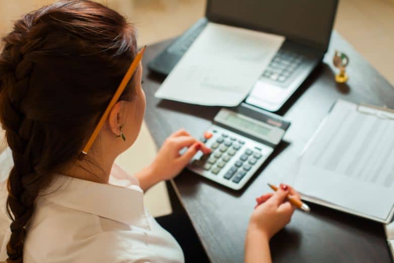 Need to Know Before Applying Payday Loan Moneylender